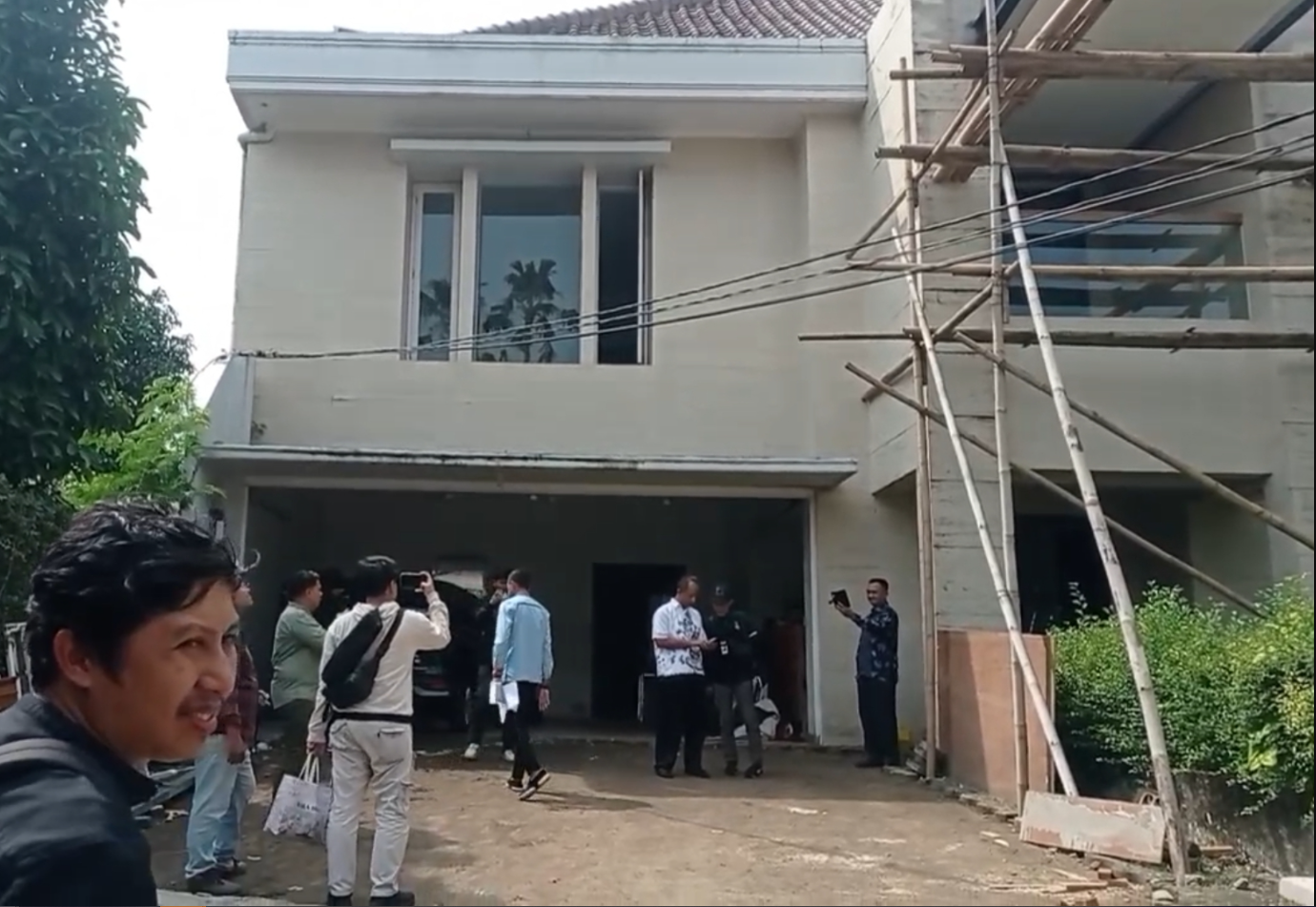 Rumah Hayono Isman Diduga Diteror dan Digembok oleh Oknum Brimob, Proses Hukum Berlanjut